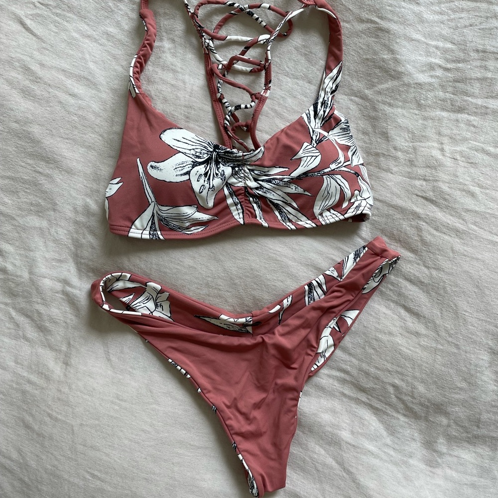 Roxy Bikini (Top+Bottom) Like Newc/ Only Try On - image 3
